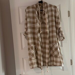 Casual Jacket in Tan and White